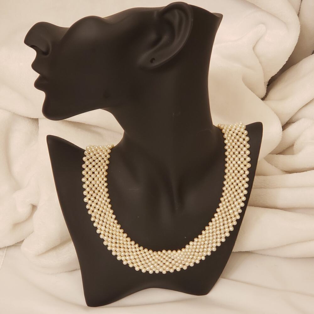 Netted Faux Baby Pearl Necklace/Choker